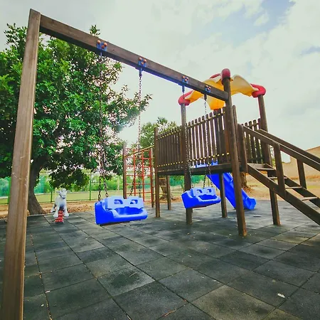 The Pine View Forest Houses & Restaurant & Pool Hébergement de vacances Komi Kebir