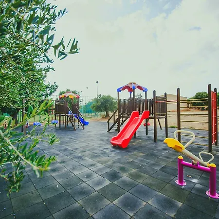 The Pine View Forest Houses & Restaurant & Pool